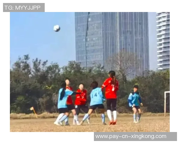 提升技战术水平足球冬训营助力青少年成长与发展